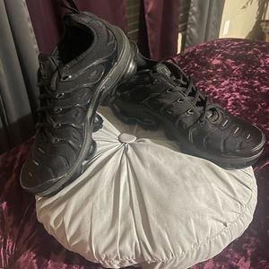 Nike Air VaporMax Plus
Women's Shoe